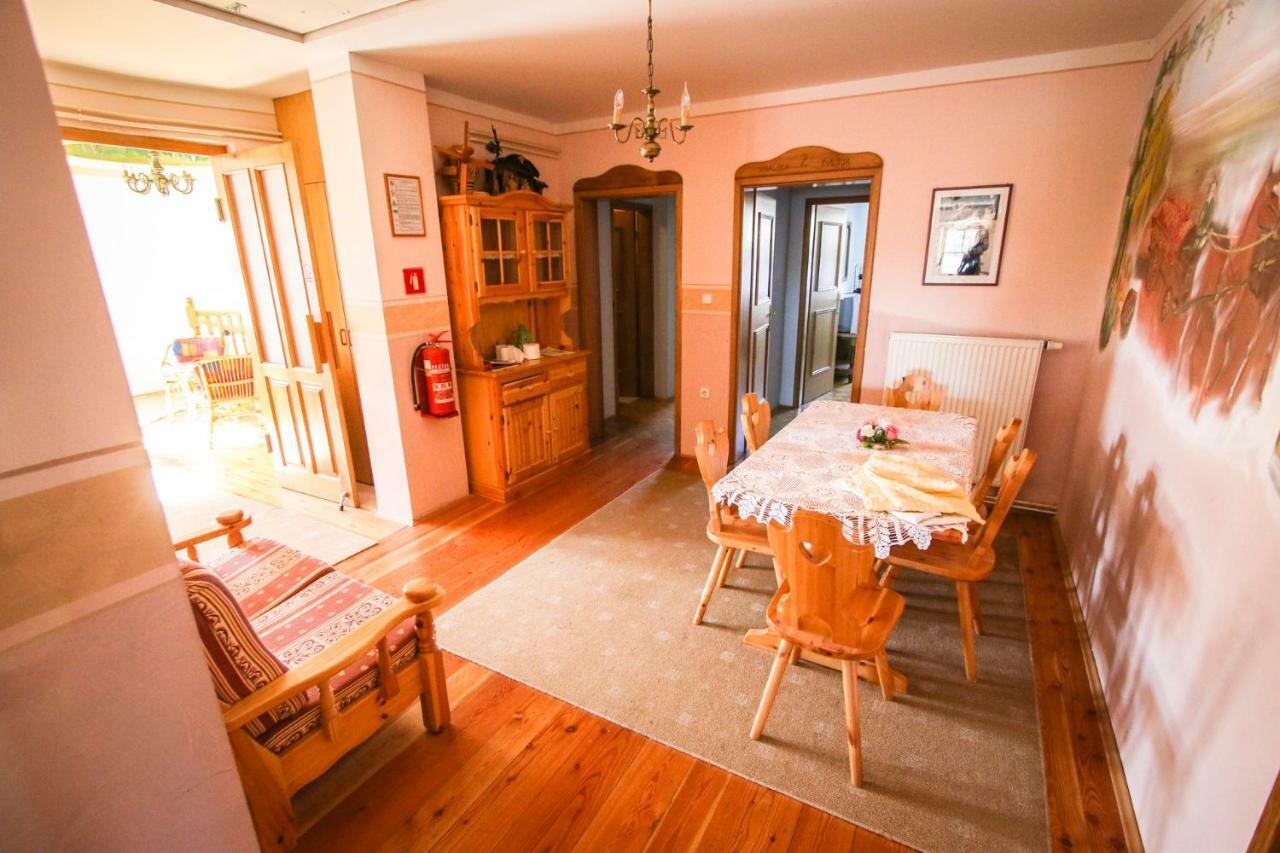 Moj Dom-Toplak Hotel Jursinci Buitenkant foto