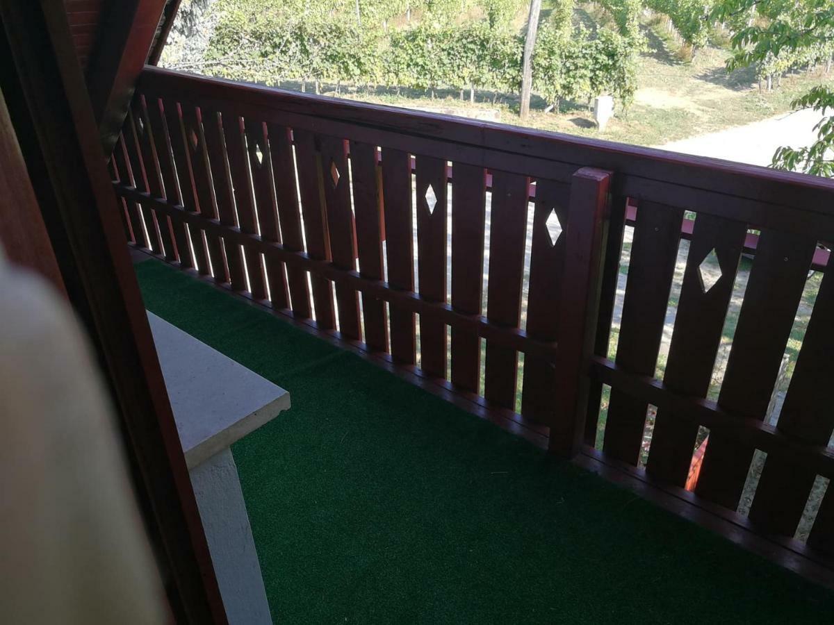 Moj Dom-Toplak Hotel Jursinci Buitenkant foto